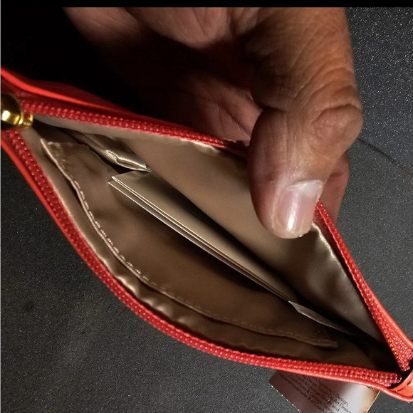 Coach B4/TeaRose Small Zippered Leather Wristlet Clutch Purse F49475 New W/ Tag - Picture 4 of 6